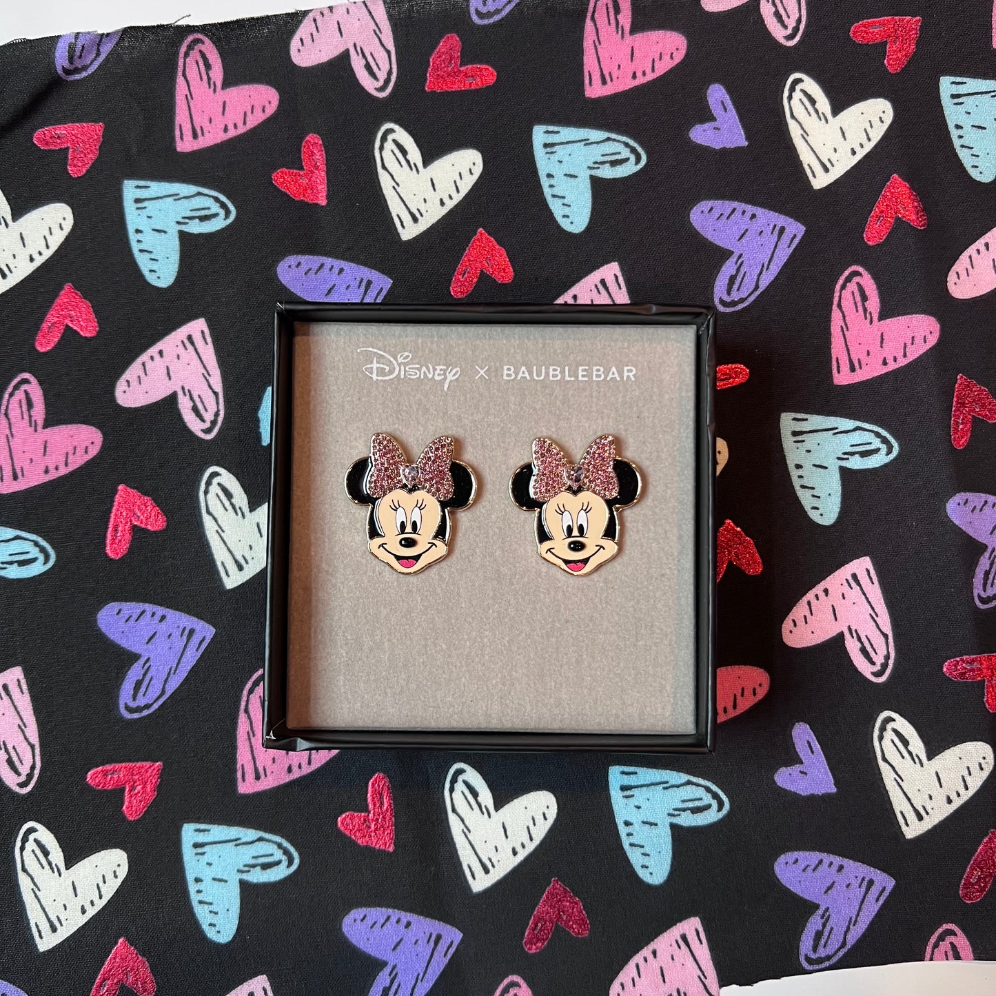 Minnie Mouse Earring with Pink Rhinestone Bow